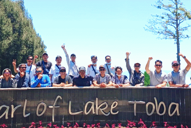 lake toba tour
