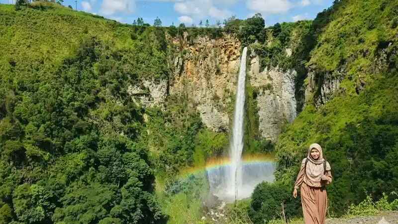Sipiso-Piso Waterfall Travel Guide: A Must-Visit Near Lake Toba