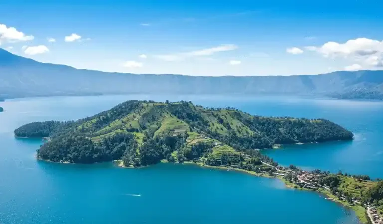 Lake Toba North Sumatra Travel Guide: Things to Do and See