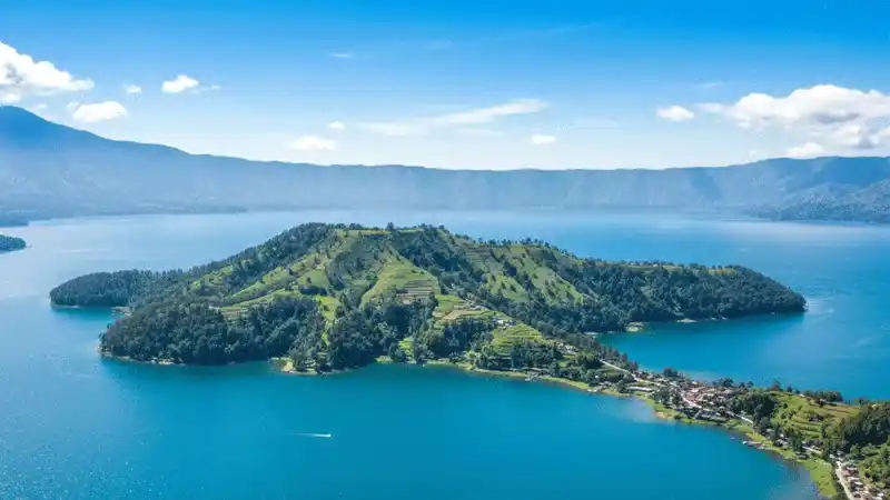 Lake Toba North Sumatra Travel Guide: Things to Do and See