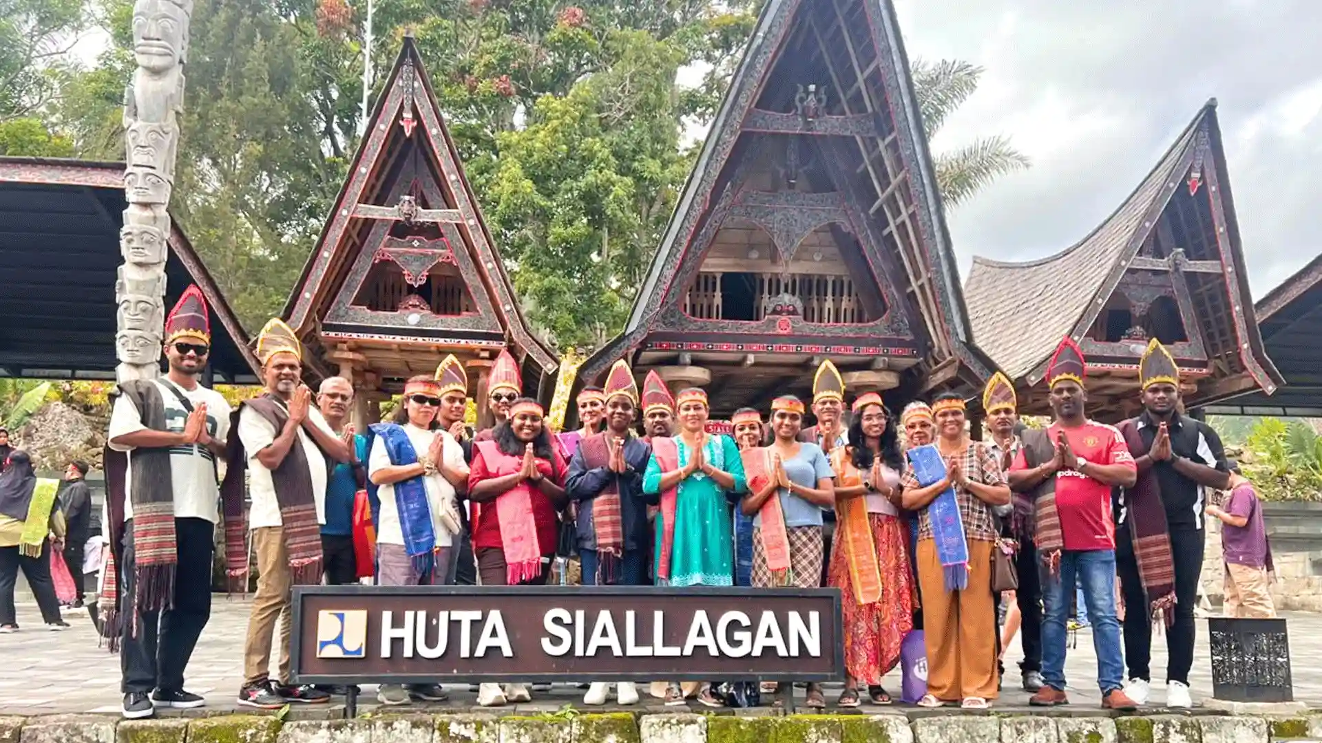 Tour 4 Days 3 Nights – Lake Toba, Berastagi & Medan Tour