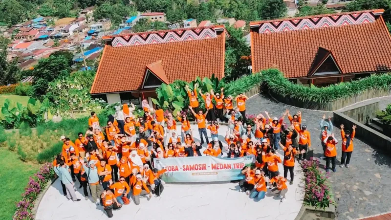 Tour 5 Days 4 Nights – Parapat, Samosir, Berastagi & Medan Tour